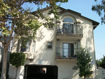 2342 — Photo 2