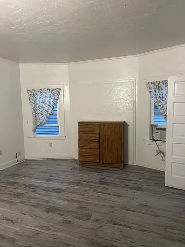 1420 T St #4 Photo 1