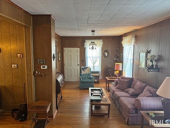 3rd image of 415 Grant St