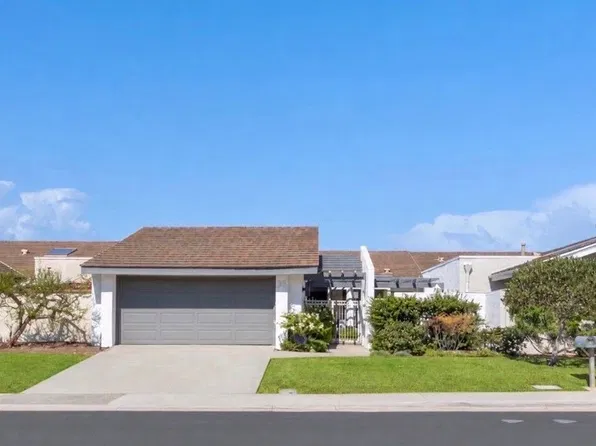 33 White Water Dr, Corona Del Mar, CA 92625
