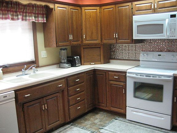 5th image of 521 6th Ave E #6