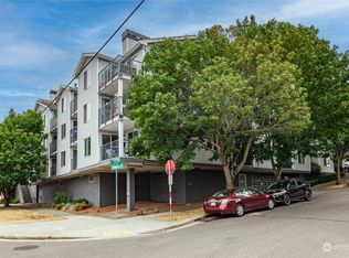 9200 Greenwood Ave N #A202, Seattle, WA 98103