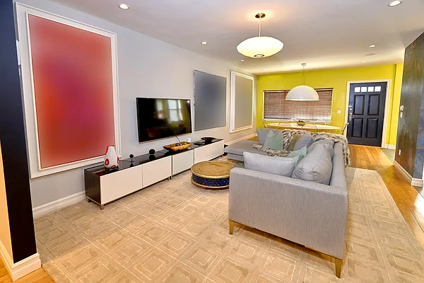 Sold by Harlem Lofts | media 26