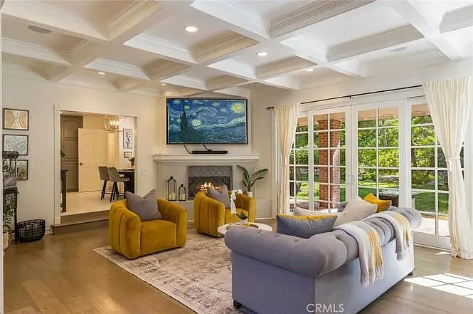 4637 Westchester Dr — Photo 8