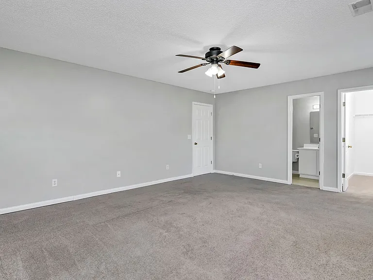 141 Wigmore Ln — Photo 19