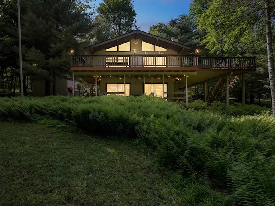 183 Cottontail Ln