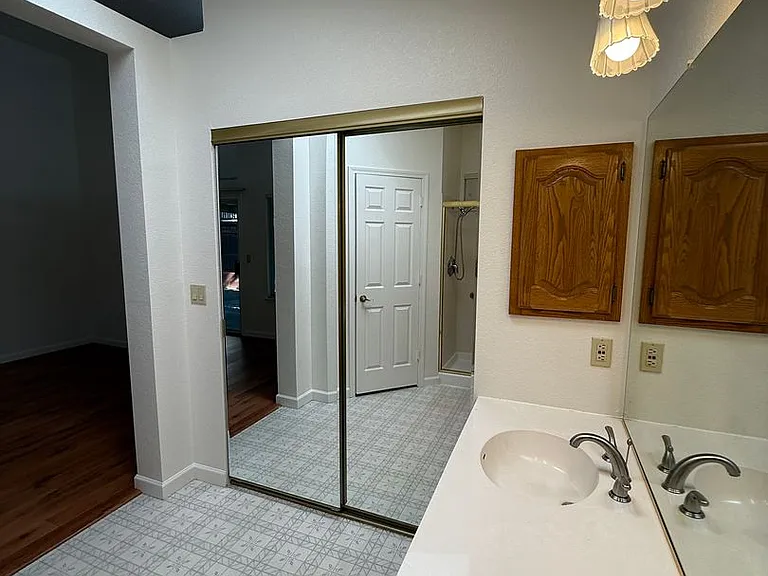 749 Oak Brook Dr — Photo 12