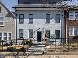 1120 Penn St NE APT 1, Washington, DC 20002