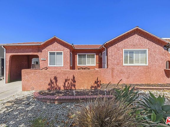 2nd image of 1929 Carmona Ave