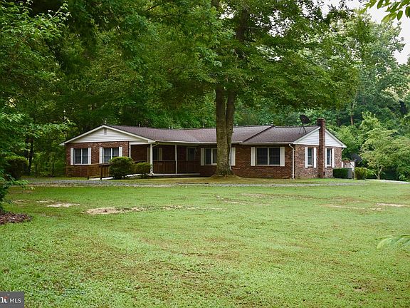 2nd image of 46501 Cooper Creek Ln