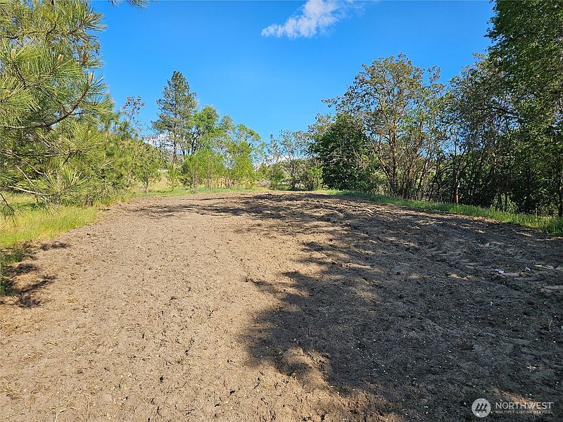 4th image of 8 D Oneil Road