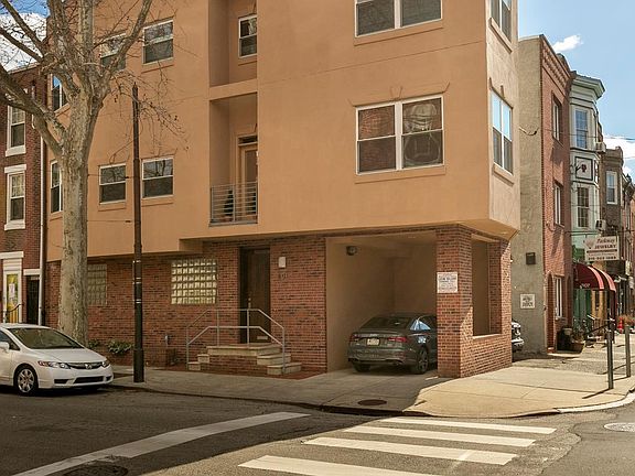 3rd image of 801 S 8th St