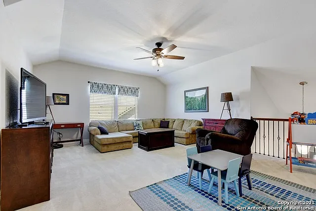 9113 Sunpool — Photo 26
