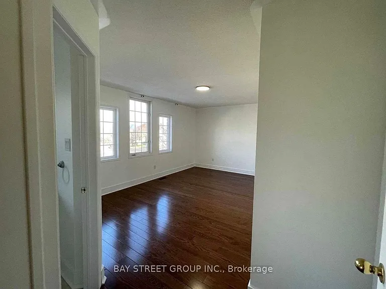 7 Raymond Bartlett Ave — Photo 6