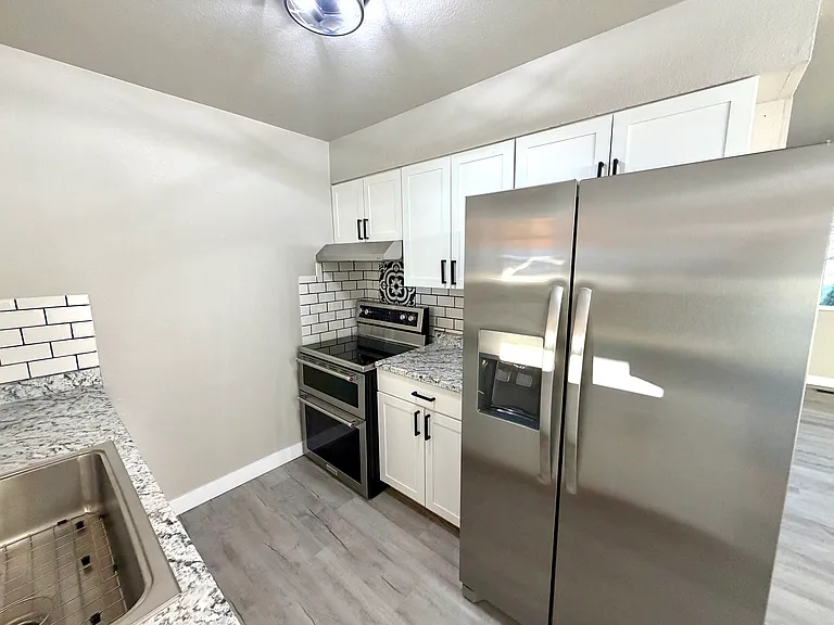 519 Garland St — Photo 14