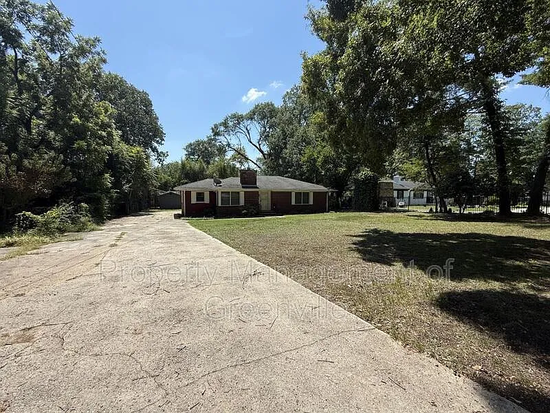 2 bed, 1.5 bath, 1468 sqft, $1,695 — Photo 3