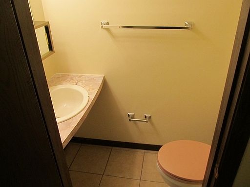 4th image of 308 Windsor Park Dr