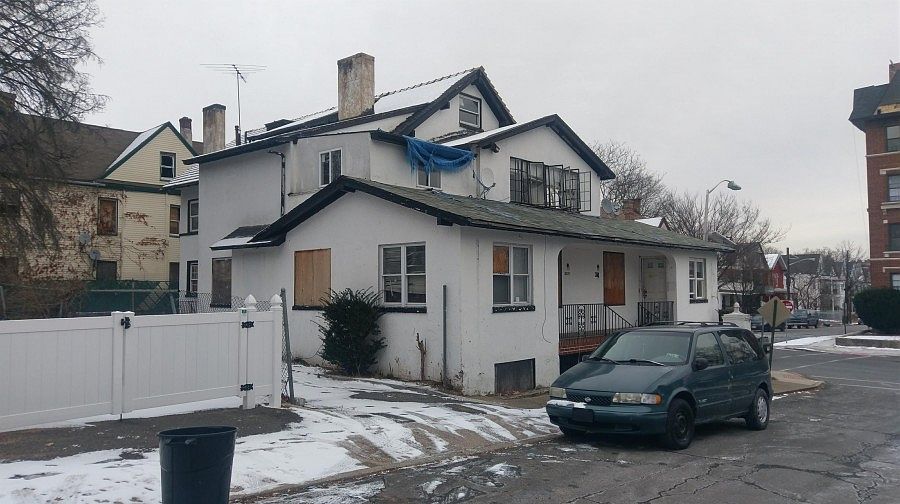 2nd image of 227 Ivy Ct