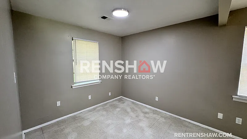3 bed, 1.0 bath, 849 sqft, $995 — Photo 4