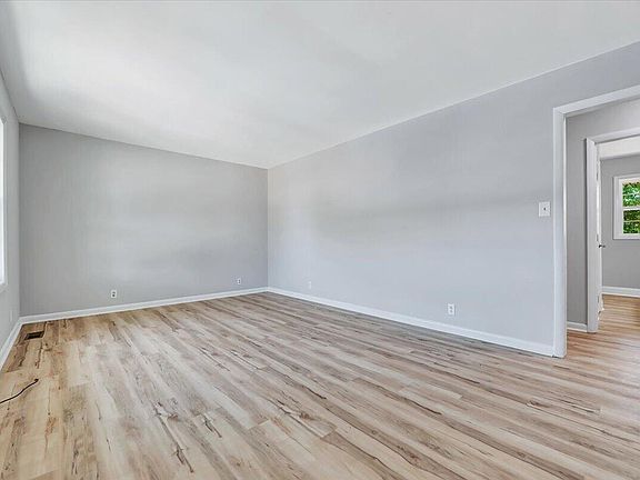 5th image of 3408 Atlantic Ave