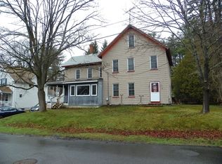 28 Cedar St, Winchendon, MA 01475