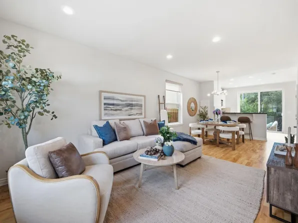 302 Creekside Village Dr, Los Gatos, CA 95032
