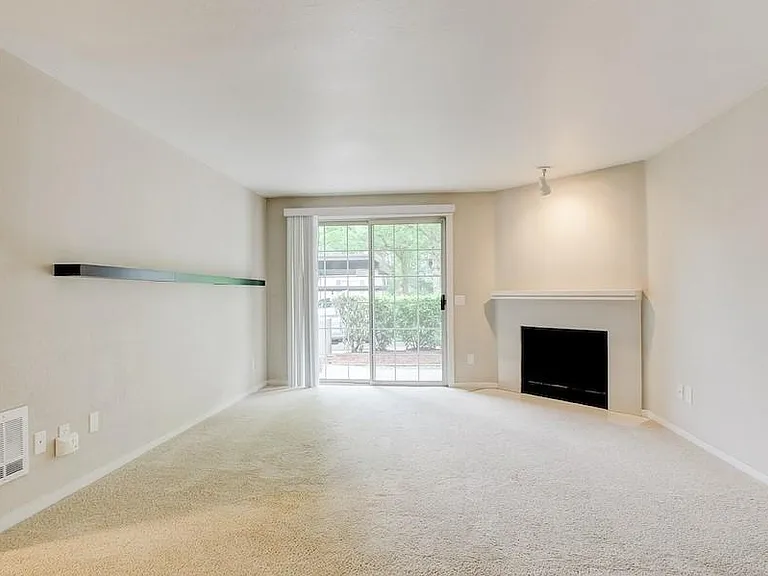 929 3rd Ave #F102 — Photo 15