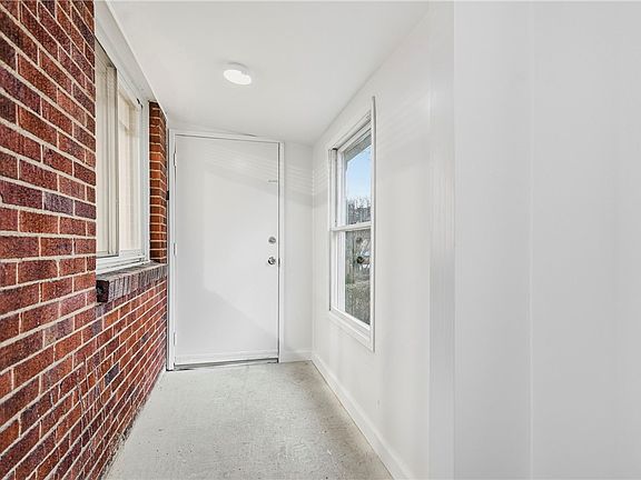 5th image of 108 Lavern St
