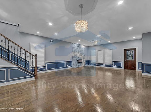 3rd image of 7714 S King Dr