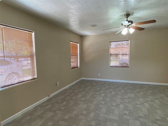 5th image of 2111 5th St