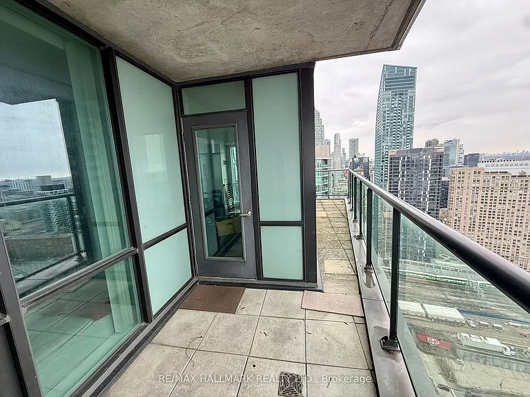 16 Yonge St #3803 — Photo 32
