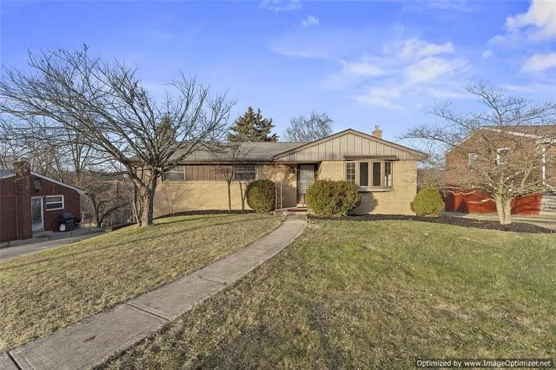 110 Mallard Dr photo 1