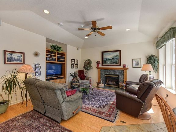 4th image of 3690 Camino Hills Dr