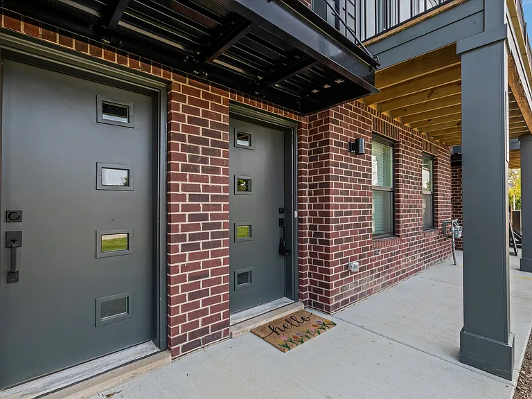 3032 Hydrangea Ln — Photo 2
