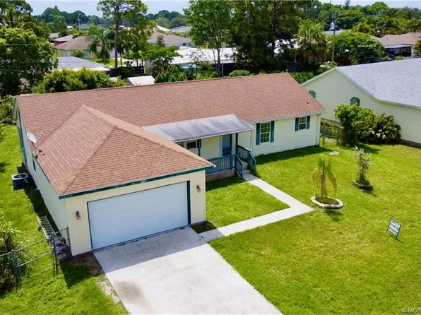 2873 SW Fluvia St, Port Saint Lucie, FL 34953