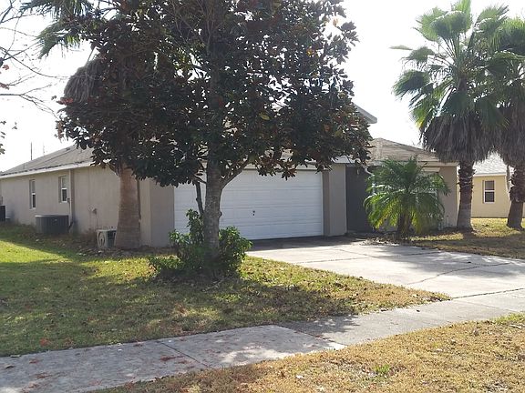 3rd image of 15605 Markham Dr