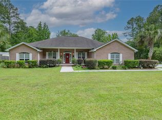 37 Berry St, Kingsland, GA 31548