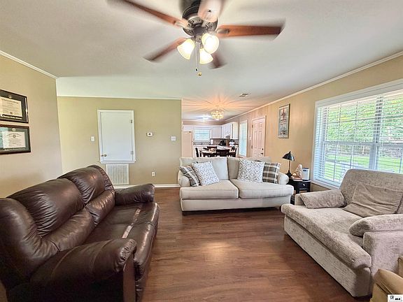 5th image of 212 Ashley Ave