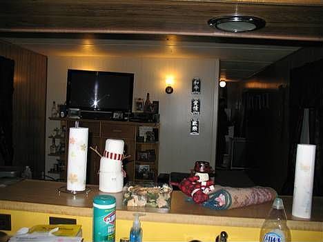 2nd image of 1816 Hill St