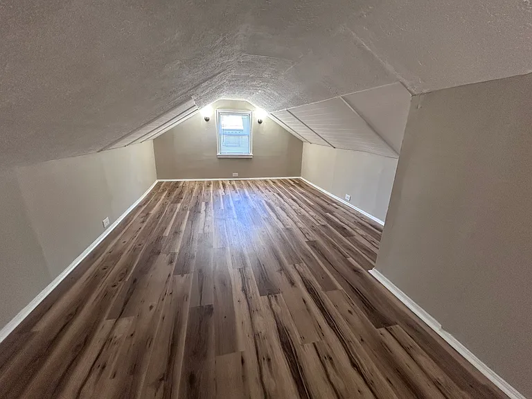 5305 Charloe St — Photo 18
