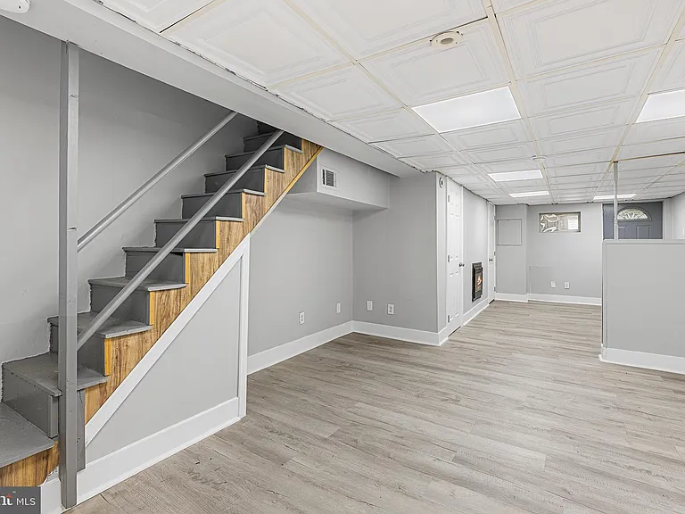 424 S Church St — Photo 24