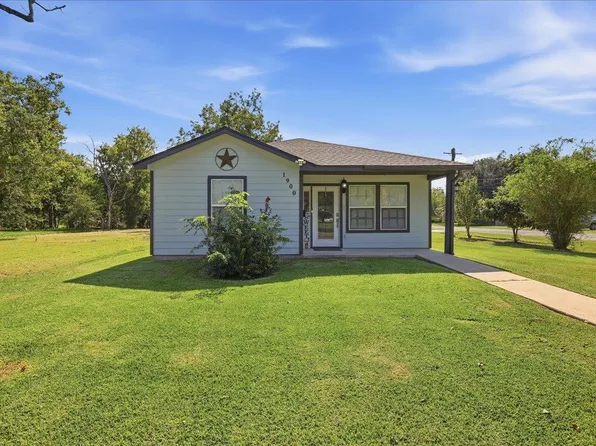 1900 Thomas Blvd, Port Arthur, TX 77640
