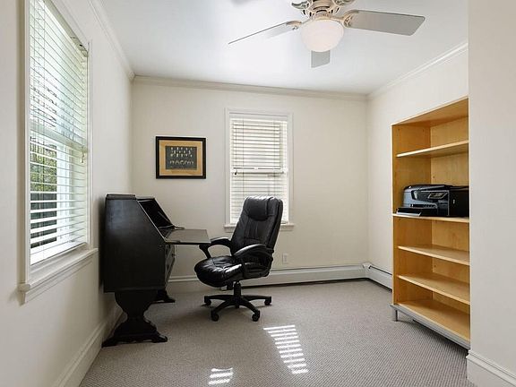 5th image of 406 Fry St