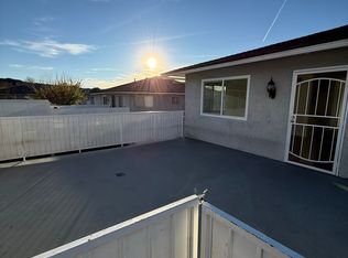 28073 Robin Ave, Santa Clarita, CA 91350