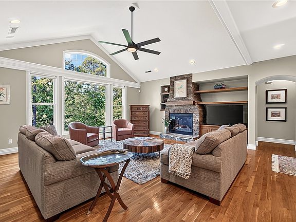 5th image of 15501 Haynes Rd
