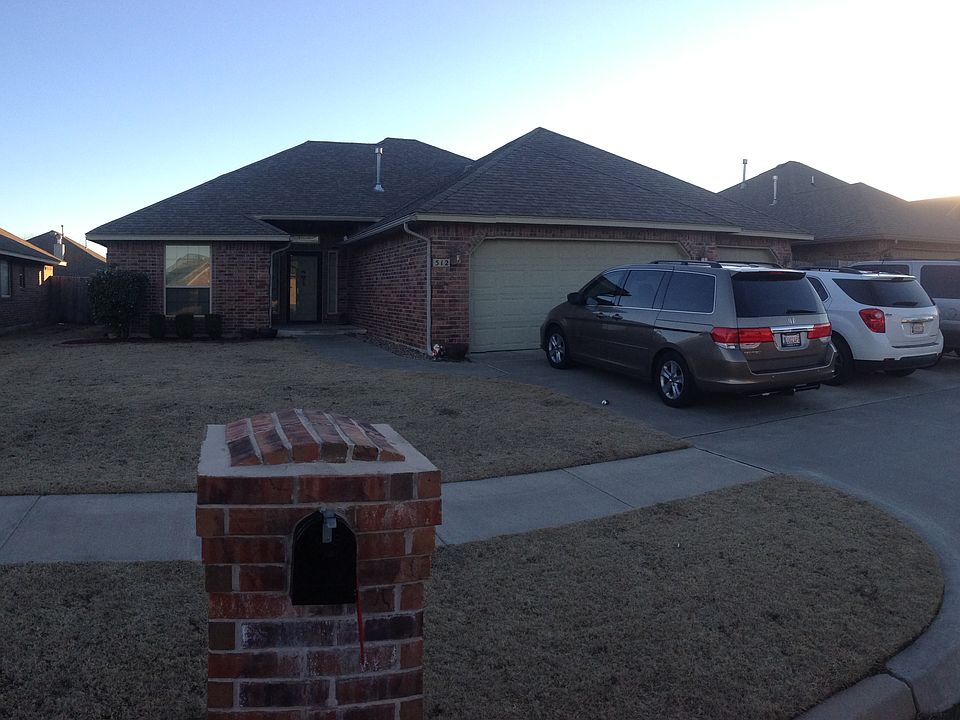 1st image of 512 SW 161st St