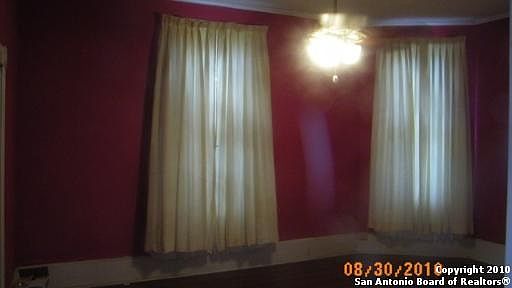 3rd image of 1826 N PANAM EXPY