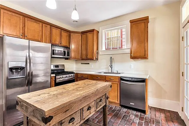 4436 General Pershing St — Photo 7