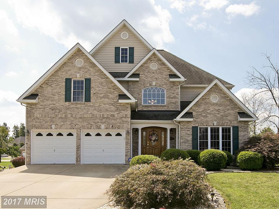 1st image of 111 New Market Dr