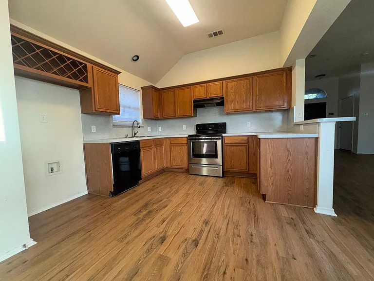 1016 Glenhaven Dr — Photo 24